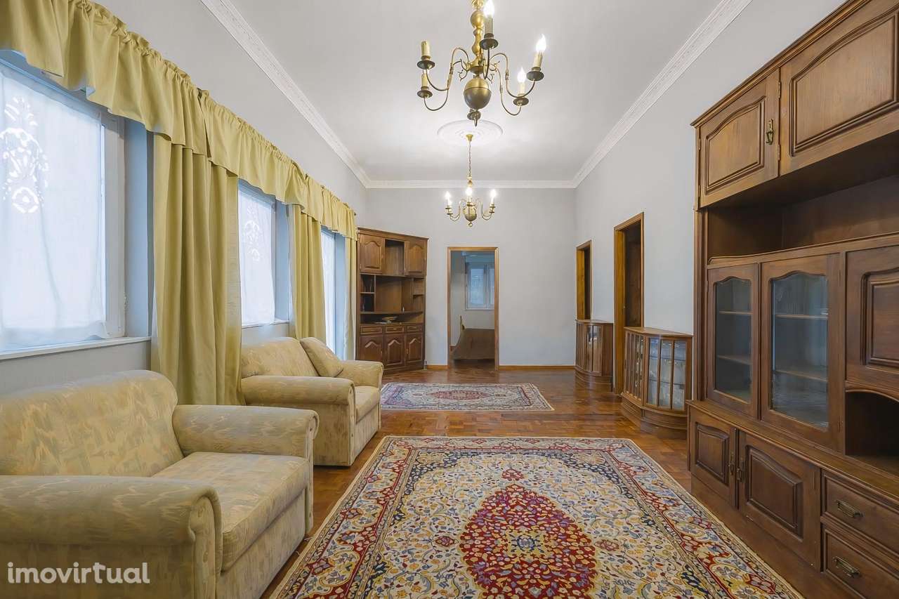 Moradia T8 na Póvoa do Varzim | Oportunidade de Investimento com... - Grande imagem: 2/60