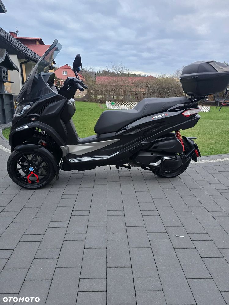 Piaggio MP-3 - 4