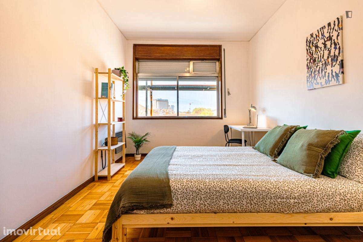 Quarto - localizado em Ramalde Porto - Grande imagem: 4/15