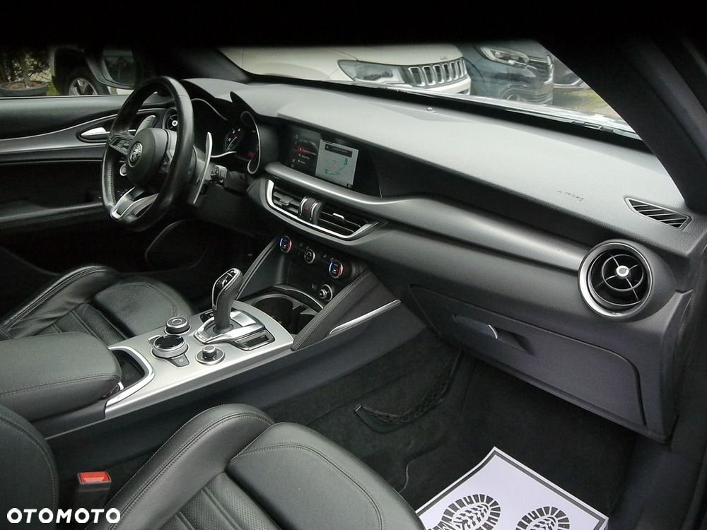 Alfa Romeo Stelvio 2.2 16V AT8 Q4 Super - 29