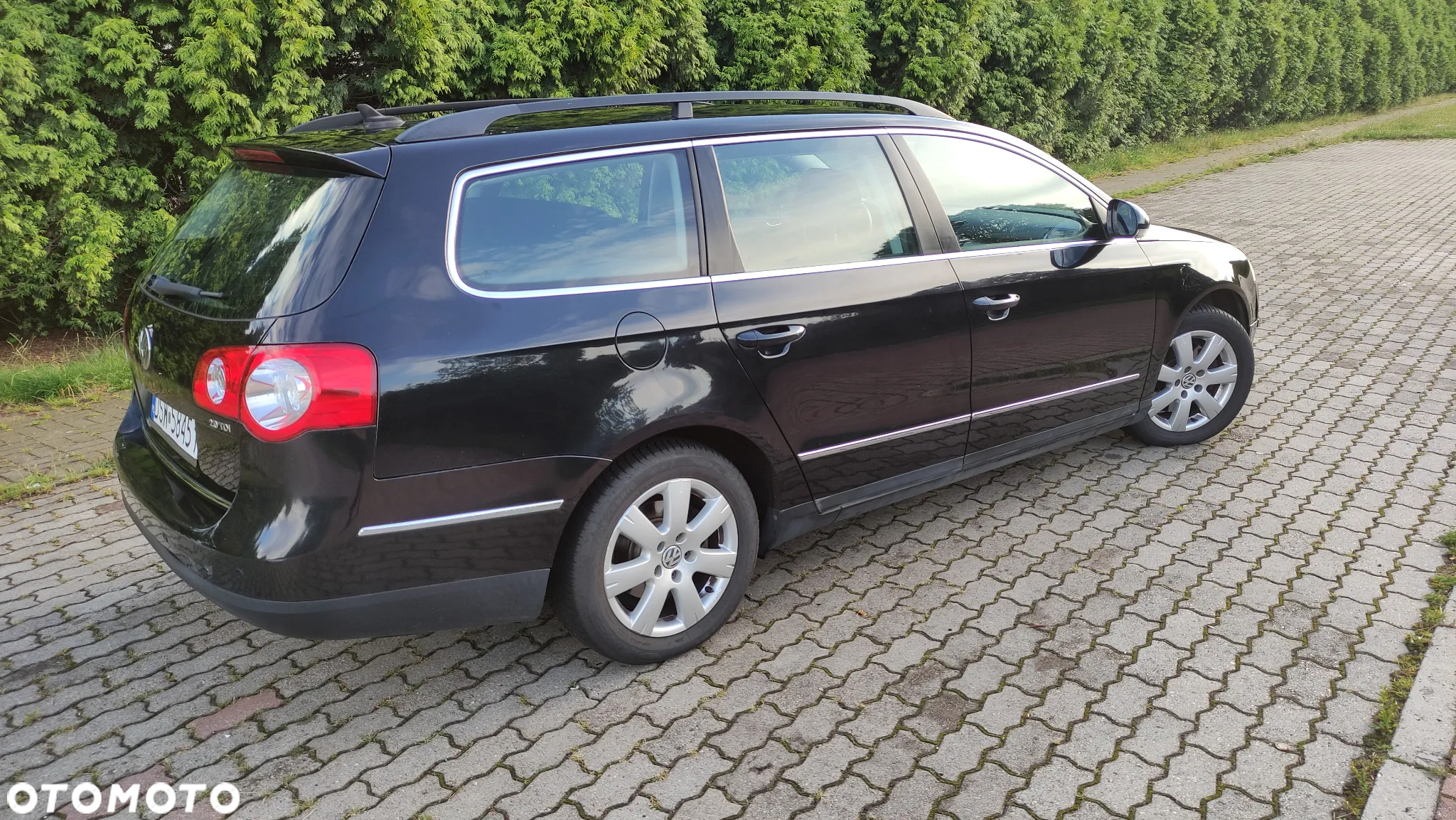 Volkswagen Passat 2.0 TDI DPF Highline - 9