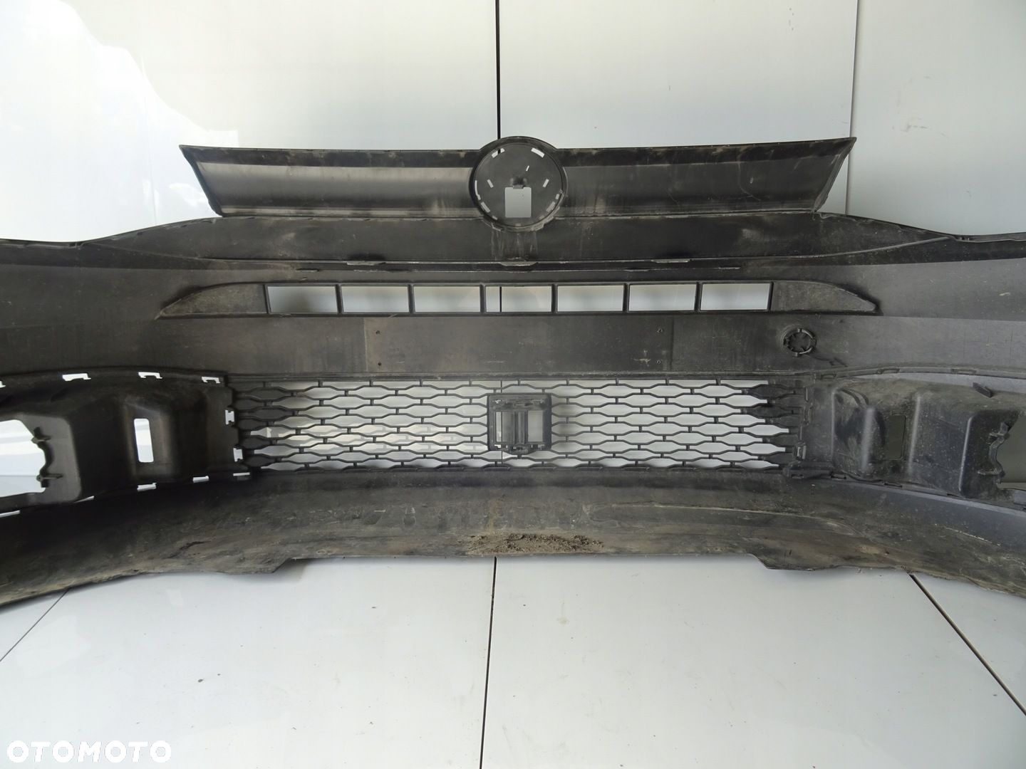 Zderzak przód przedni VW Caddy 5 V 2K7 20- OE - 4