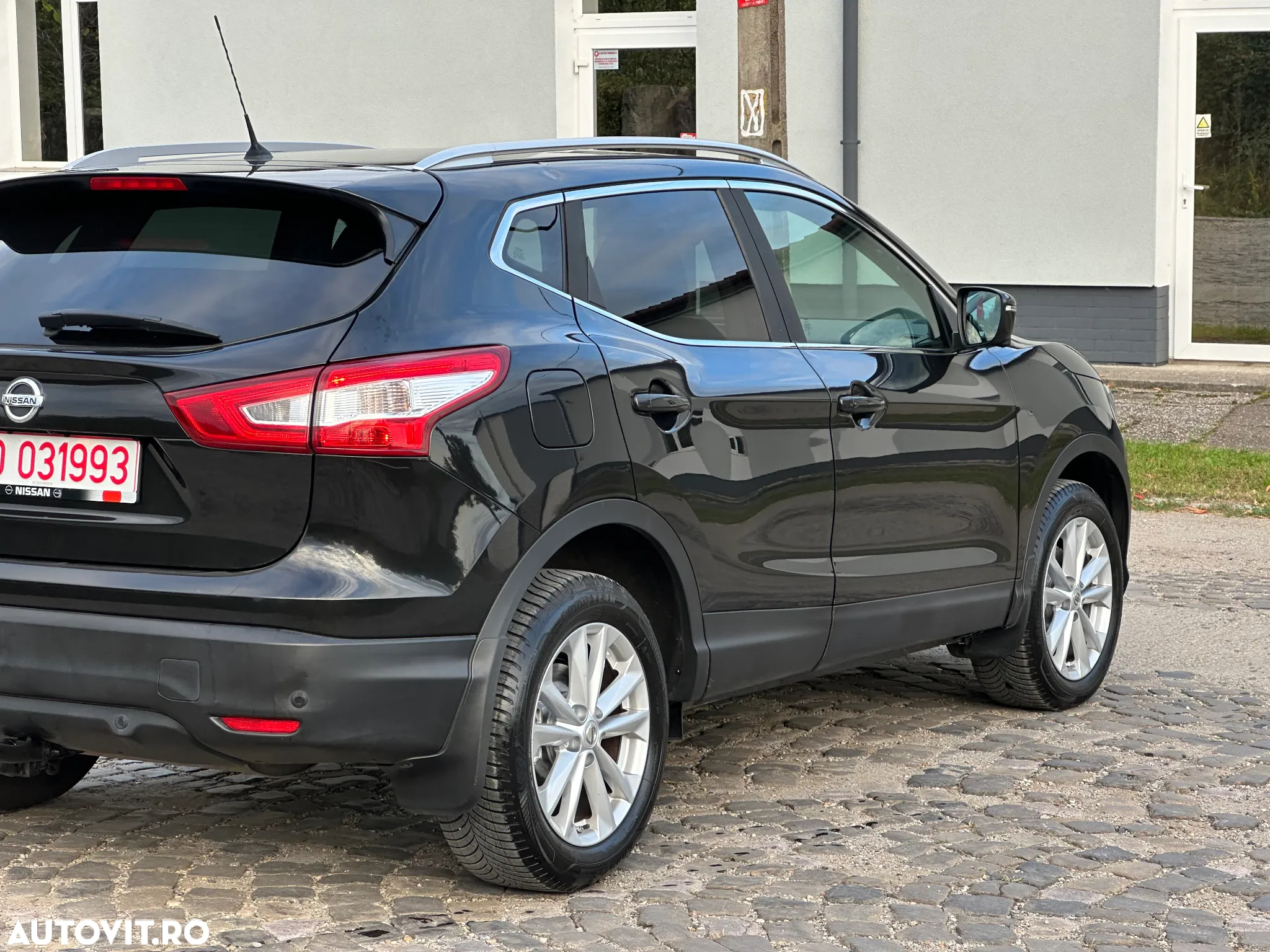 Nissan Qashqai 1.2 DIG-T Xtronic TEKNA+ - 5