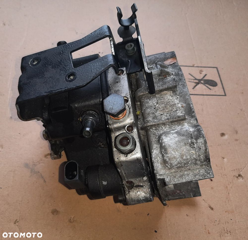 A8 D3 pompa wtryskowa 4,0TDI Audi *