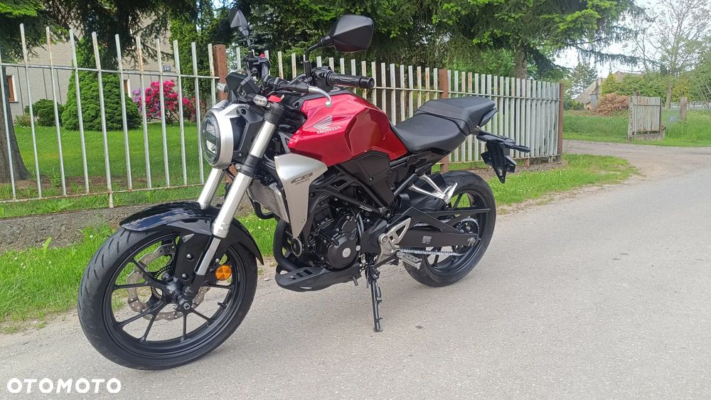 Honda CB - 2