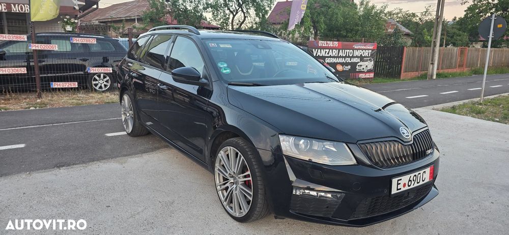 Skoda Octavia 2.0 TDI DSG RS - 2