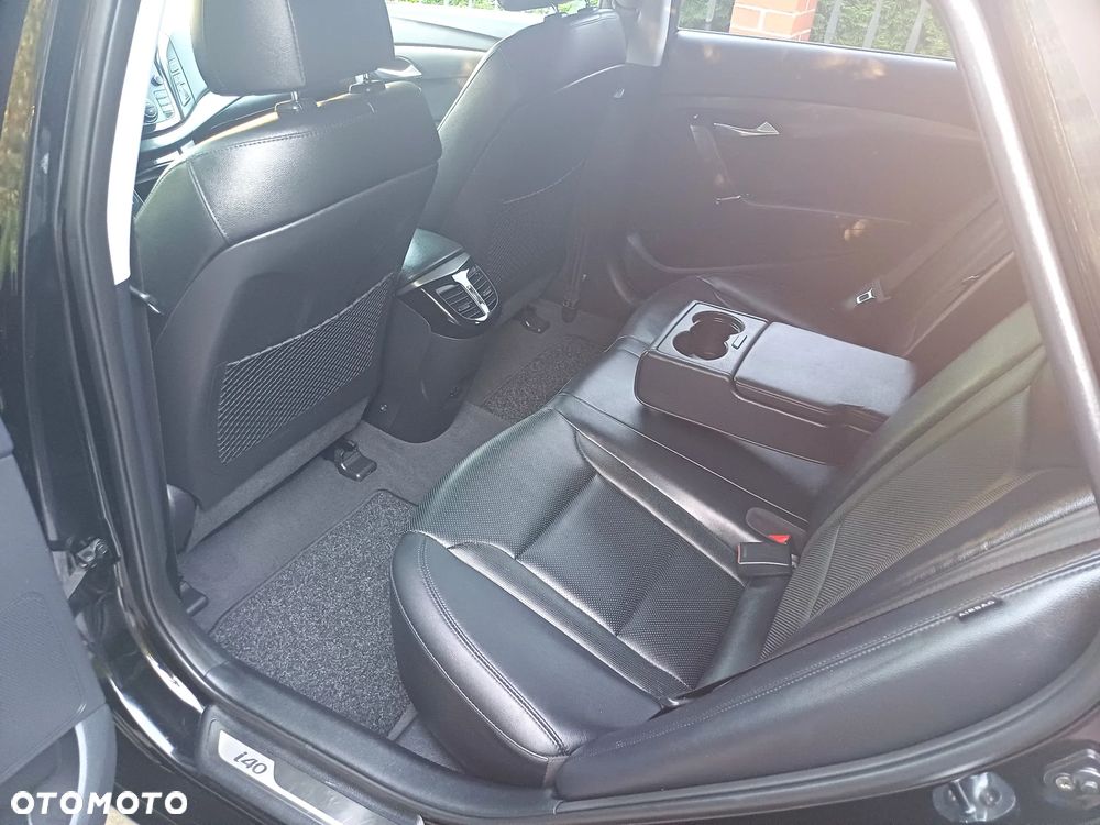 Hyundai i40 Kombi 1.7 CRDi DCT Premium - 27