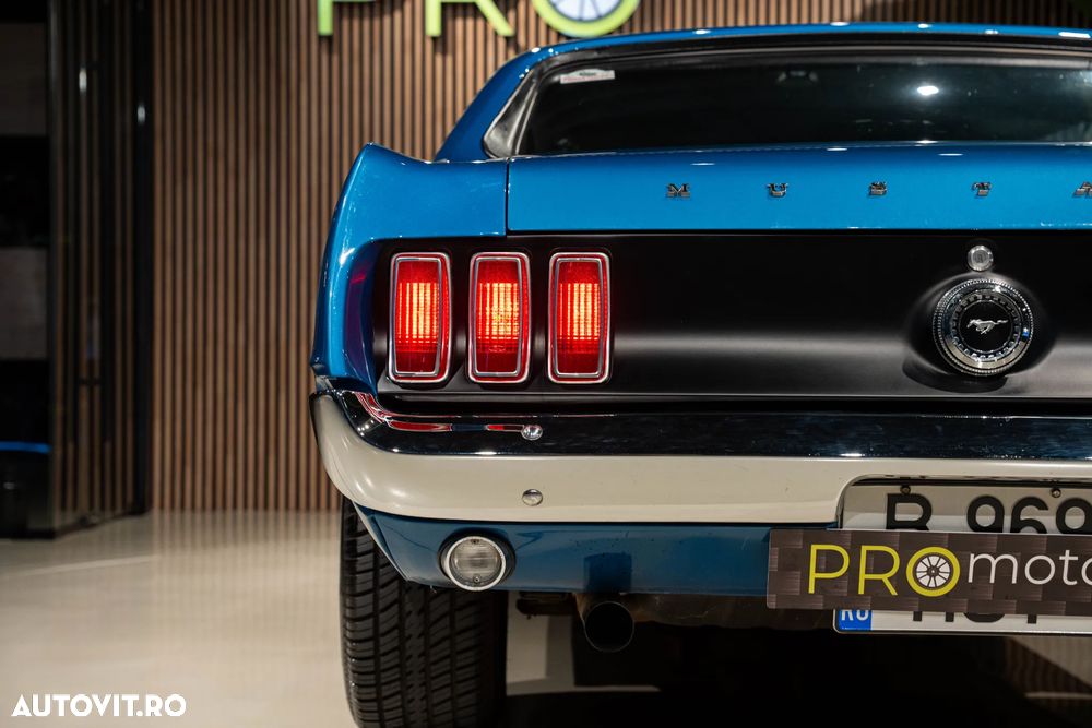 Ford Mustang - 19