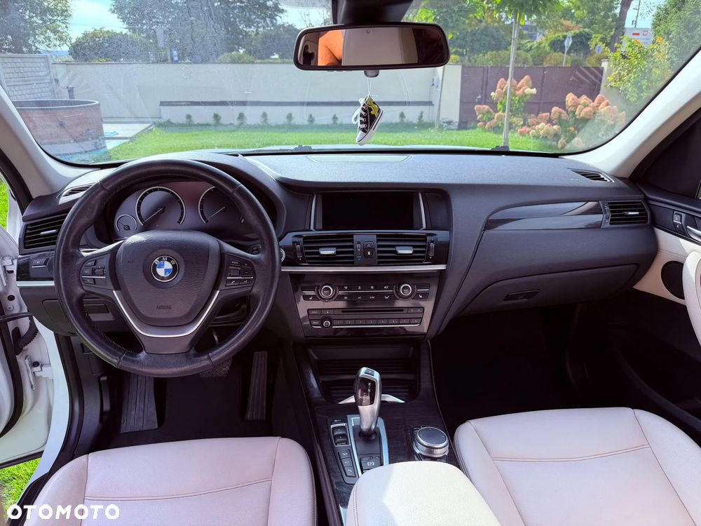 BMW X3 xDrive28i Advantage sport - 26