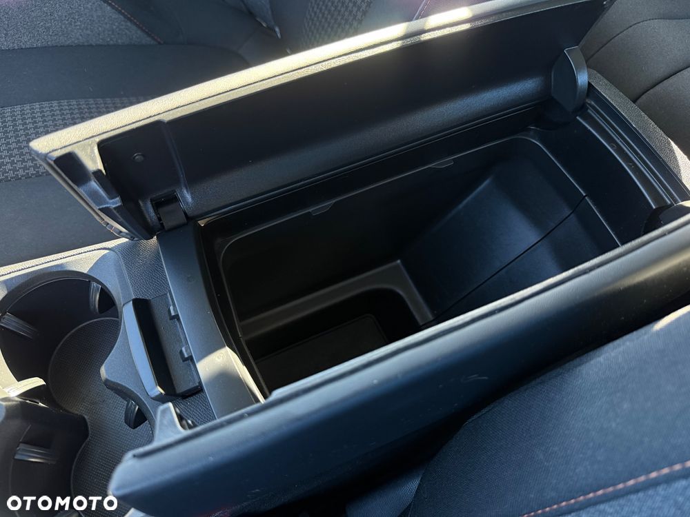 Peugeot 3008 BlueHDi 130 Stop & Start Active Business-Paket - 27