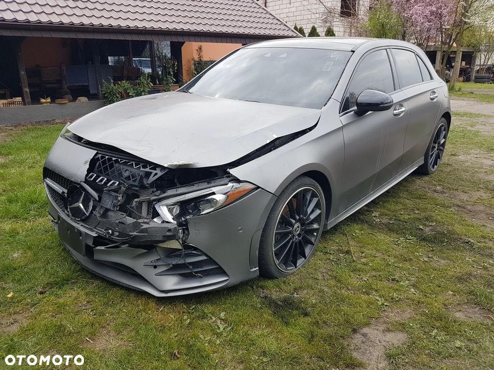 Mercedes-Benz Klasa A 250 4Matic 8G-DCT Special Edition - 14