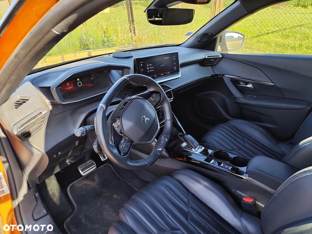 Peugeot 2008 PureTech 155 EAT8 GT Pack - 19