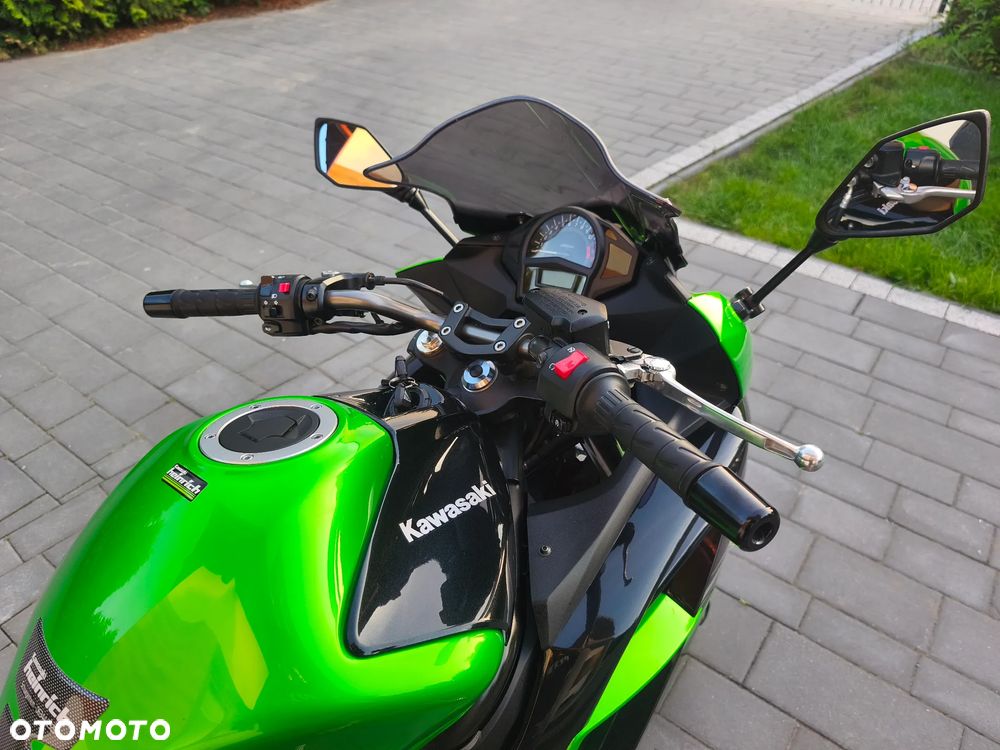 Kawasaki ER - 12