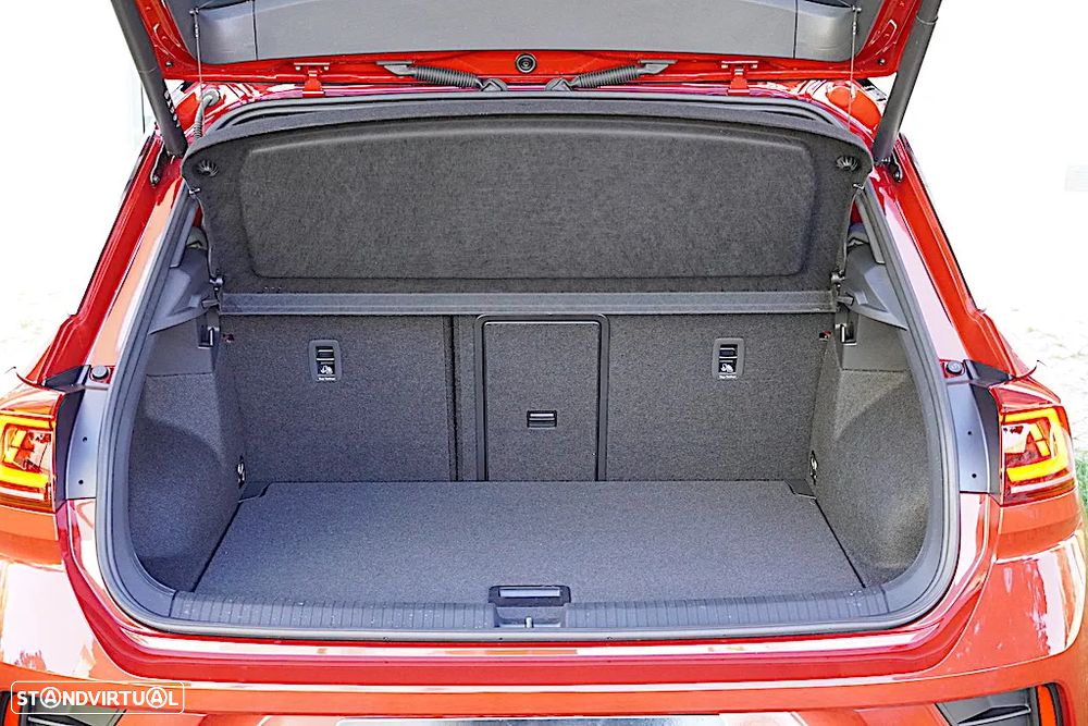 VW T-Roc 1.5 TSI R-Line DSG - 13
