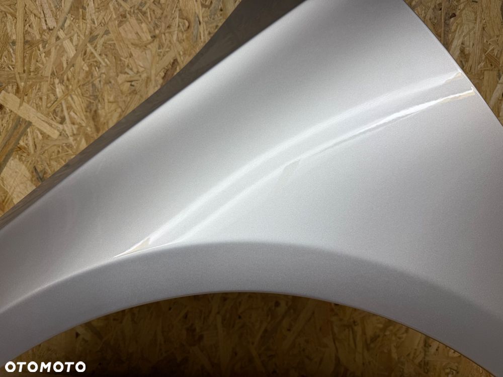 BŁOTNIK LEWY PRZÓD MERCEDES BENZ A KLASA W177 A177 A177881050 SREBRNY - 35