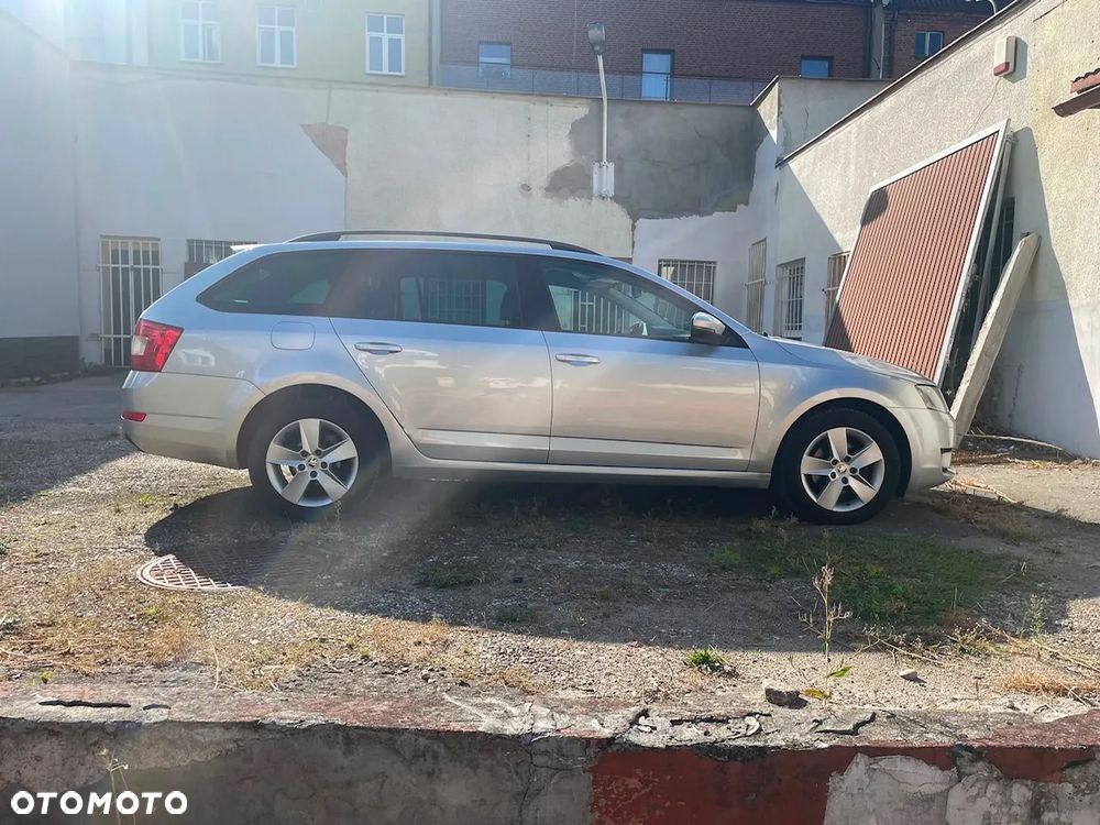 Skoda Octavia 2.0 TDI Ambition DSG - 7