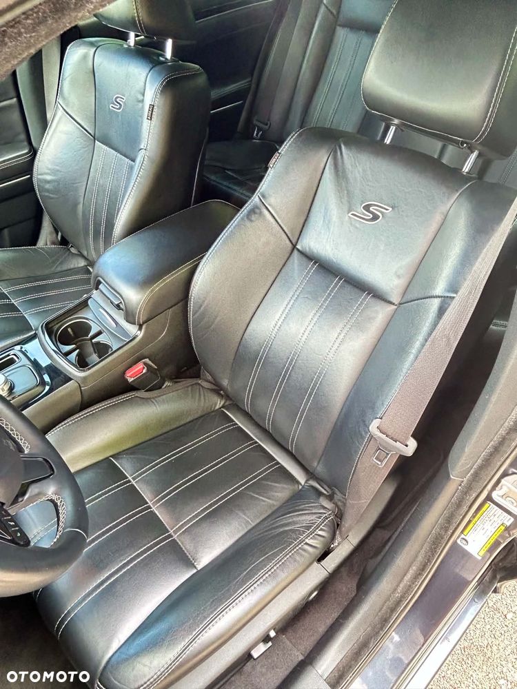 Chrysler 300 - 18