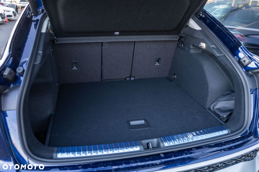 Audi Q3 Sportback - 8