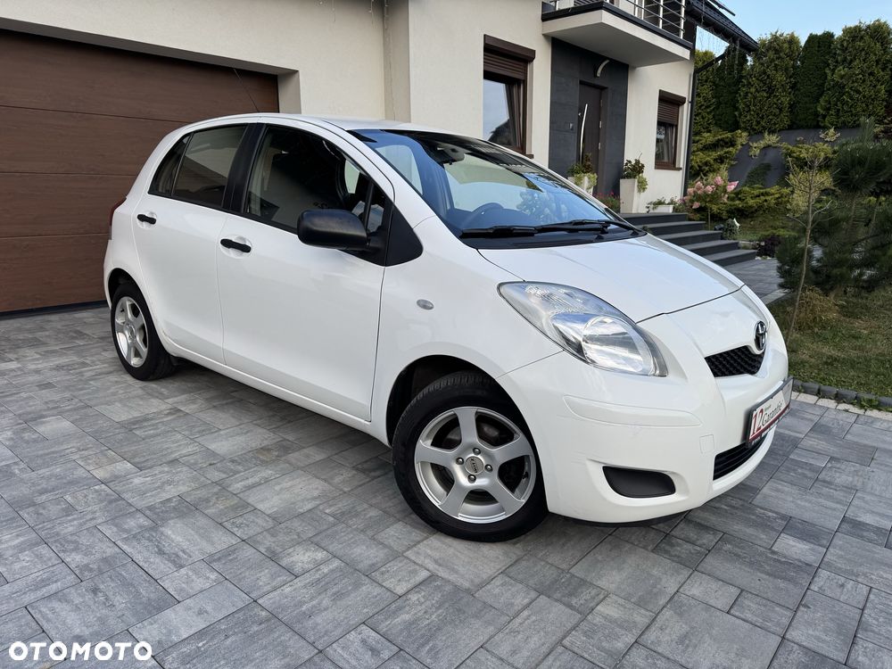 Toyota Yaris - 1