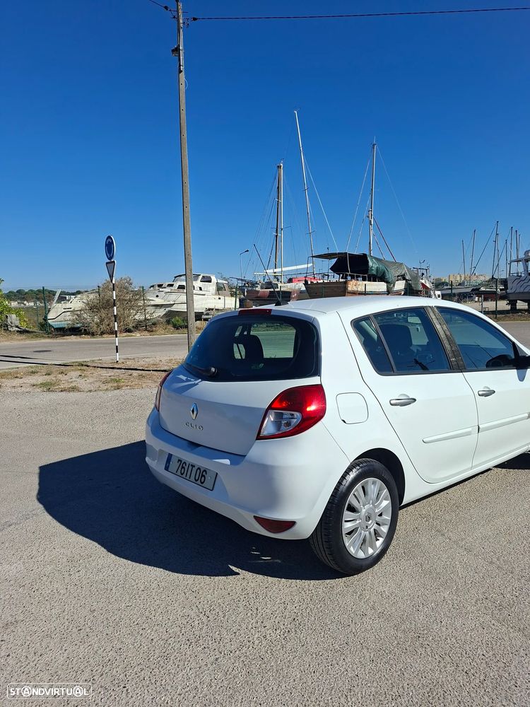 Renault Clio 1.2 16V Dynamique S - 15