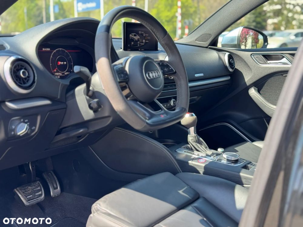 Audi RS3 Limousine 2.5 TFSI Quattro S tronic - 24