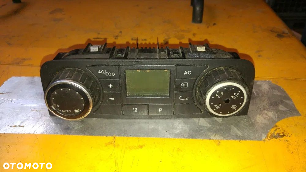Panel sterowania klimatyzacja MAN TGX 81.61990.6081 - 2