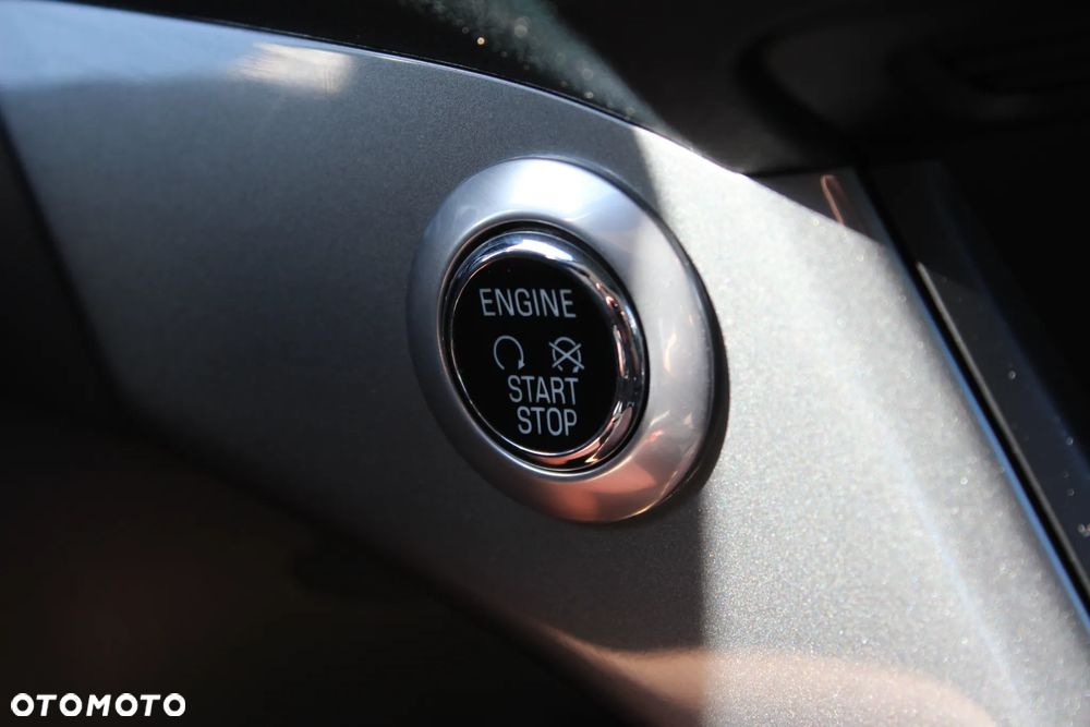 Ford C-MAX 1.6 TDCi Start-Stop-System Champions Edition - 35