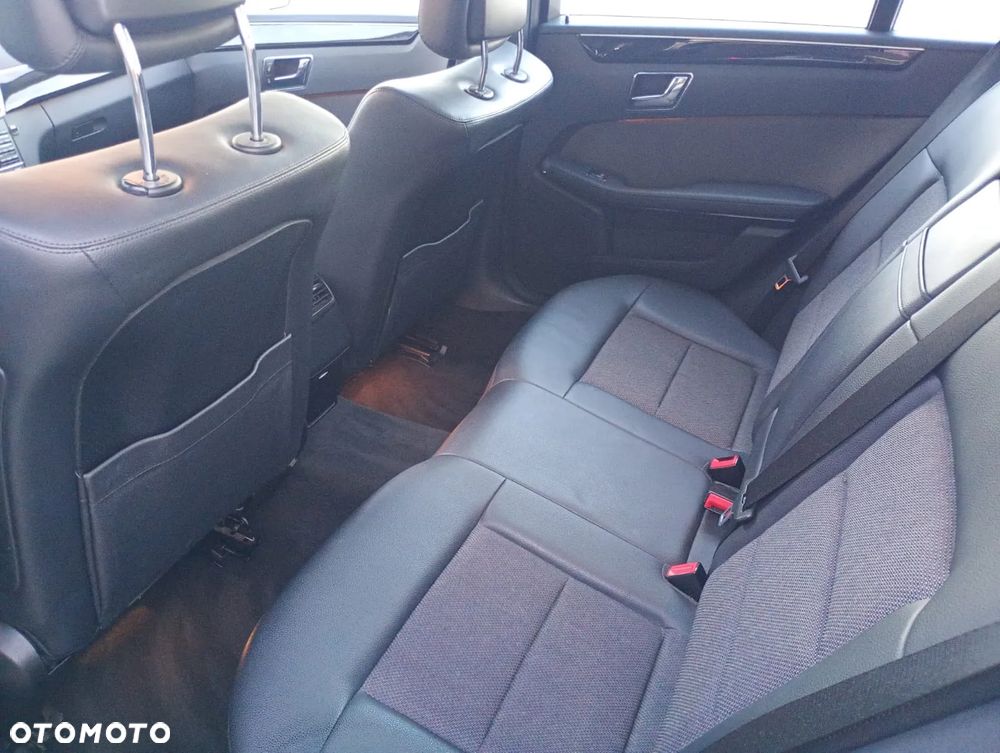 Mercedes-Benz Klasa E 200 CDI BlueEff - 9