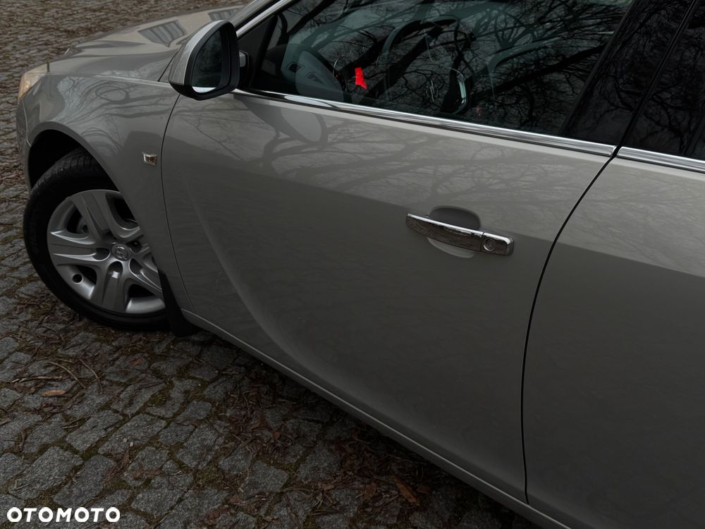 Opel Insignia 1.6 Design Edition - 19