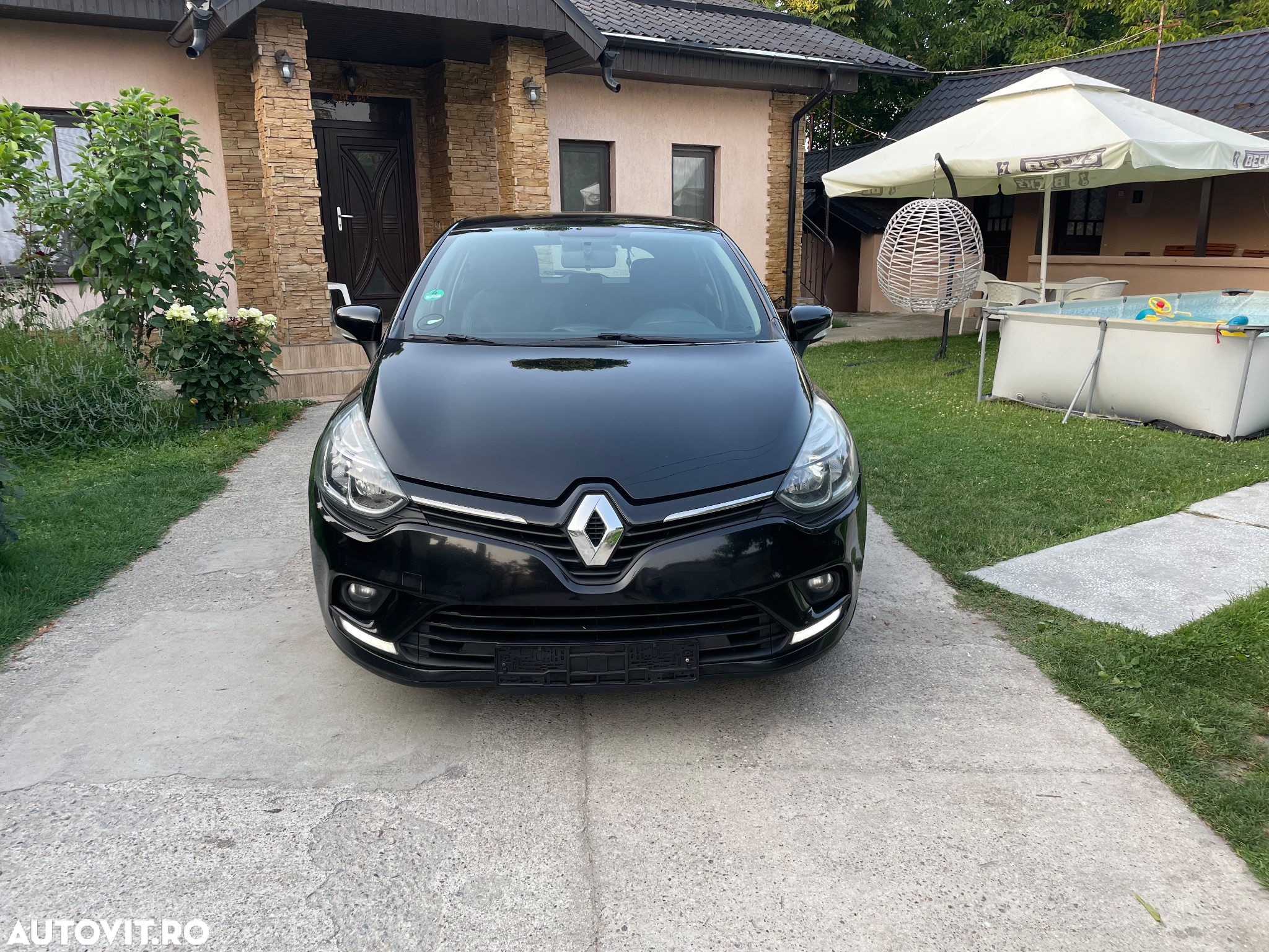 Renault Clio - 9
