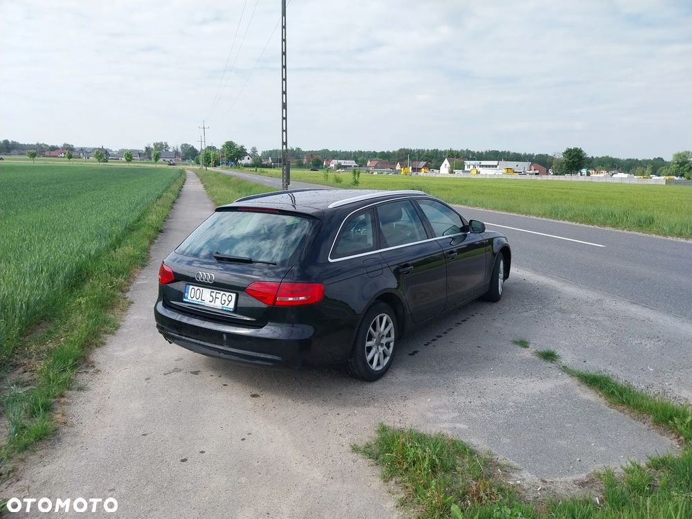 Audi A4 Avant 2.0 TDI DPF multitronic Ambiente - 2