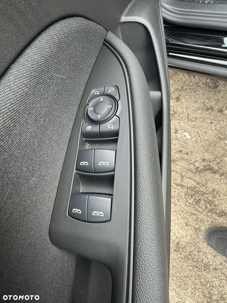 Opel Insignia 1.6 Business Edition - 19