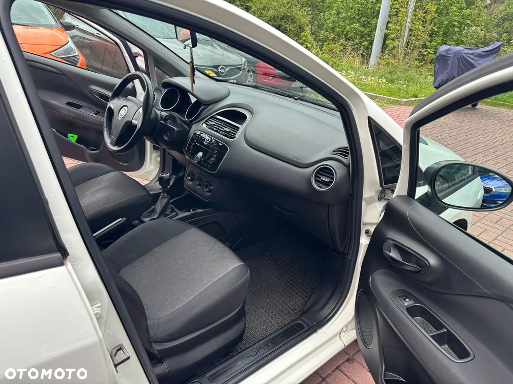 Fiat Punto 1.4 Young - 13