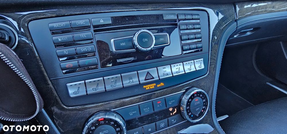Mercedes-Benz SL - 29
