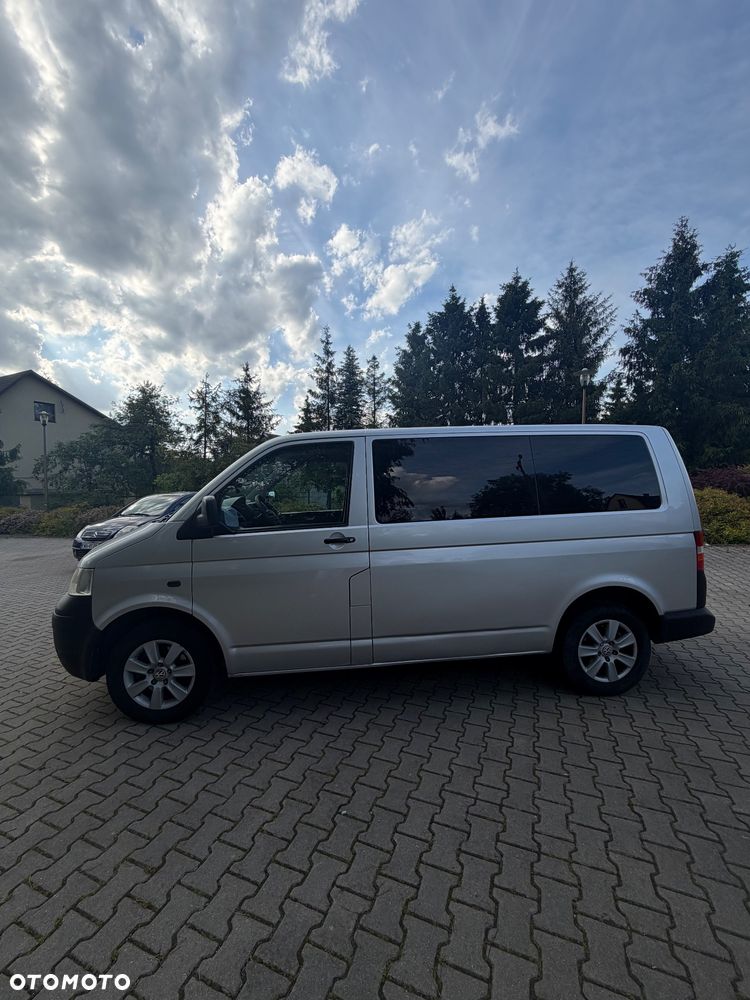 Volkswagen Transporter - 2