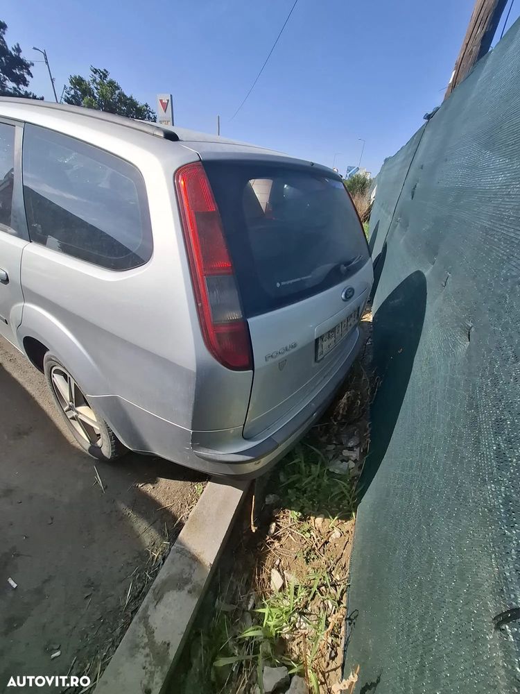 Dezmembrez Ford Focus 1.6 Tdci - 5