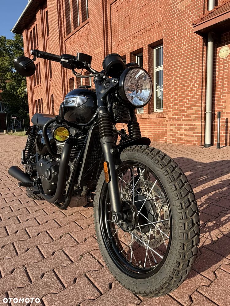 Triumph Bonneville - 12