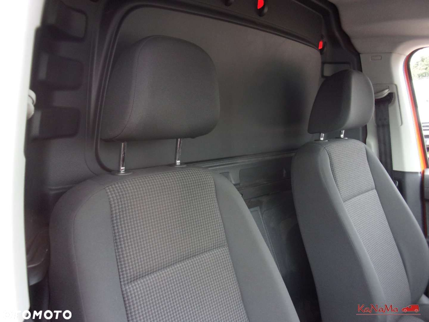 Volkswagen Caddy - 22