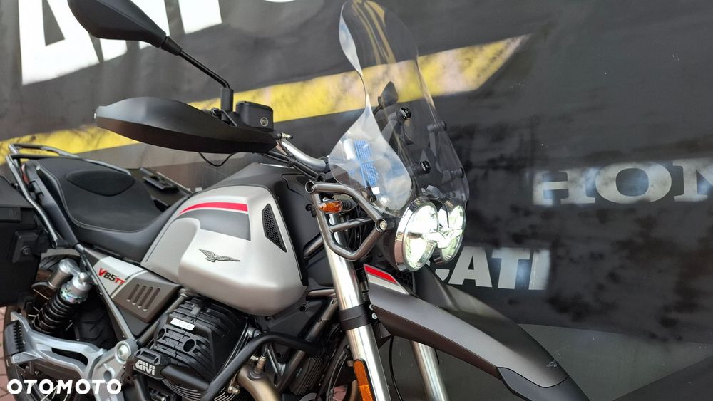 Moto Guzzi V85 - 5