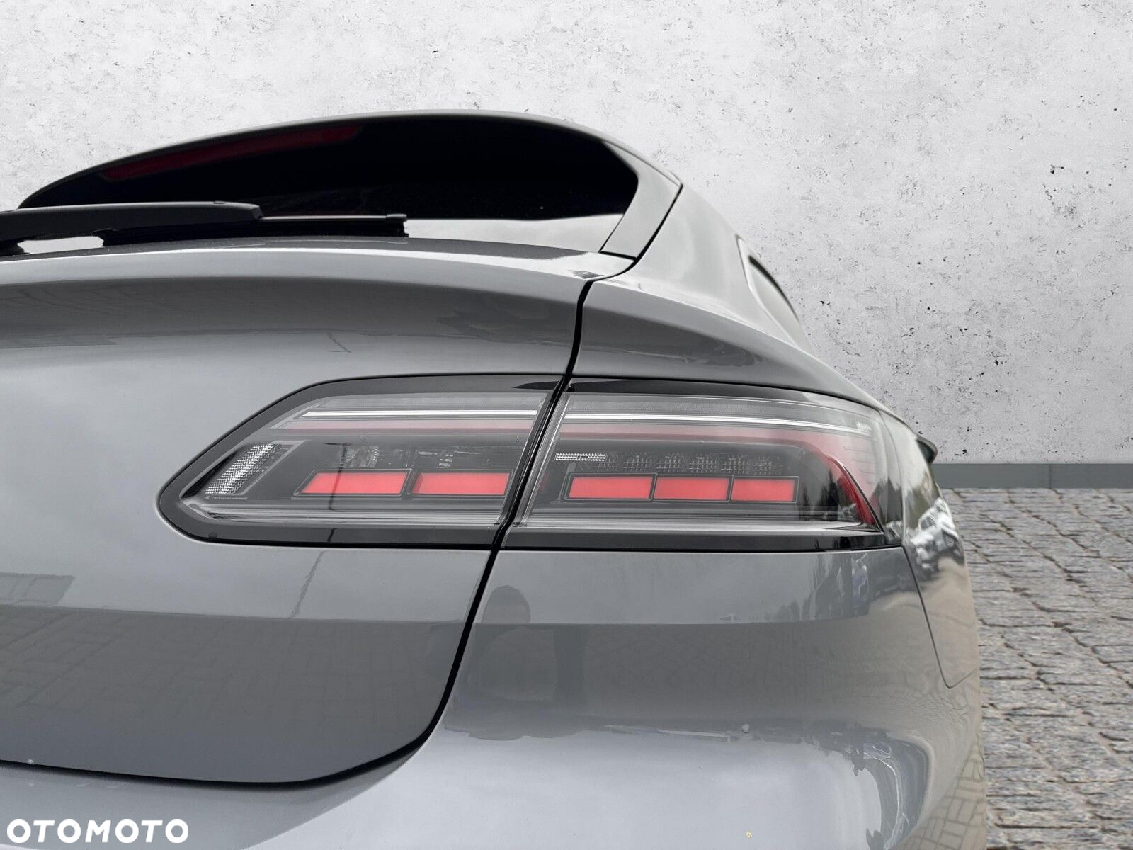 Volkswagen Arteon 2.0 TSI 4Motion R DSG - 31