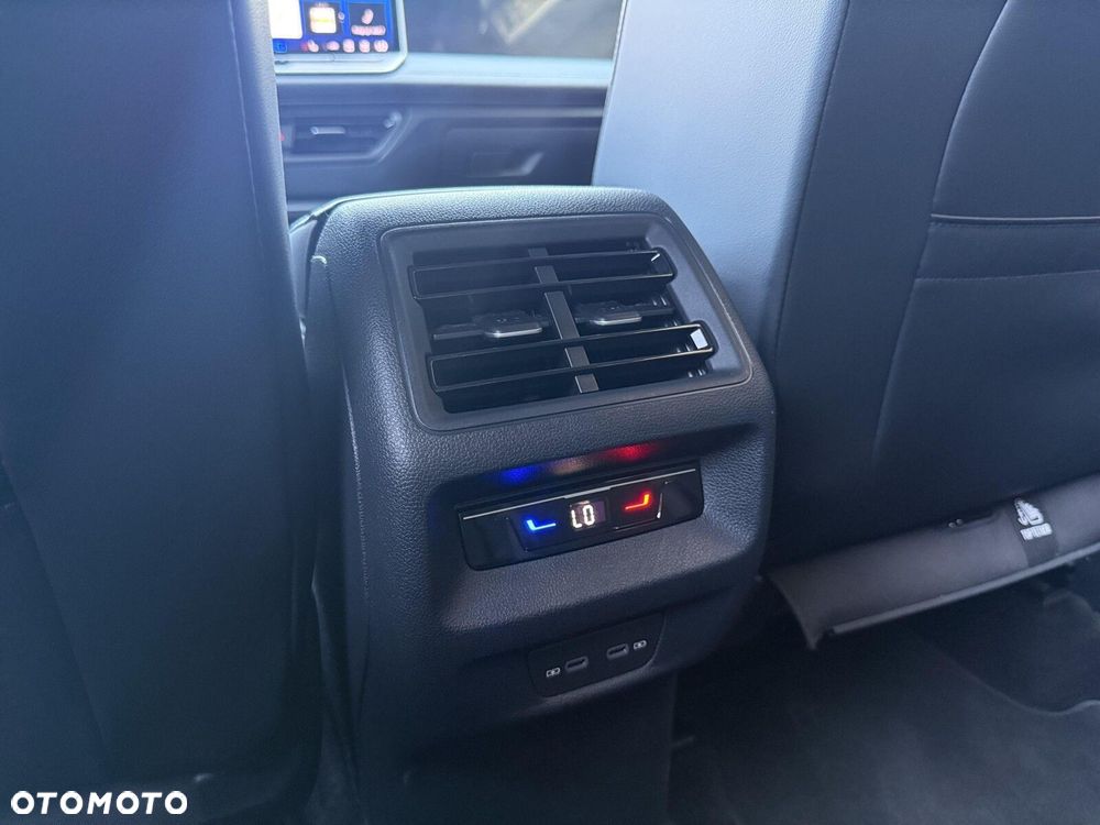 Volkswagen Tiguan 1.5 eTSI Life Plus DSG - 32