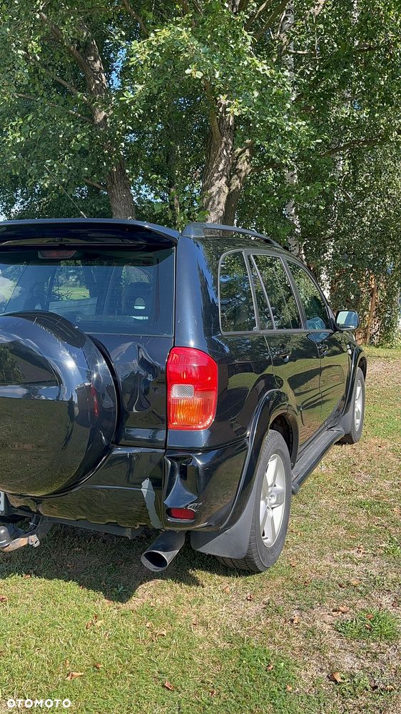 Toyota RAV4 2.0 D-4D 4x4 - 4