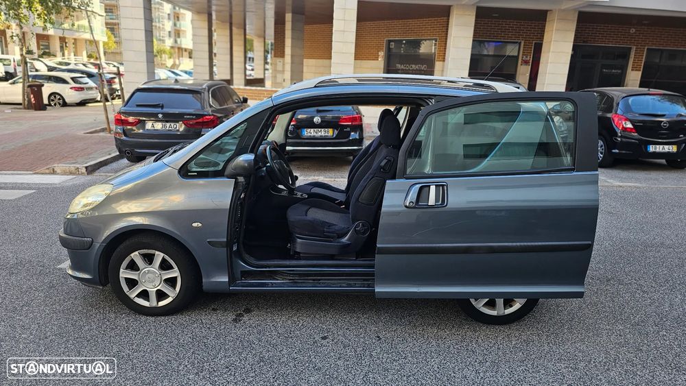 Peugeot 1007 1.4 HDi Urban - 7