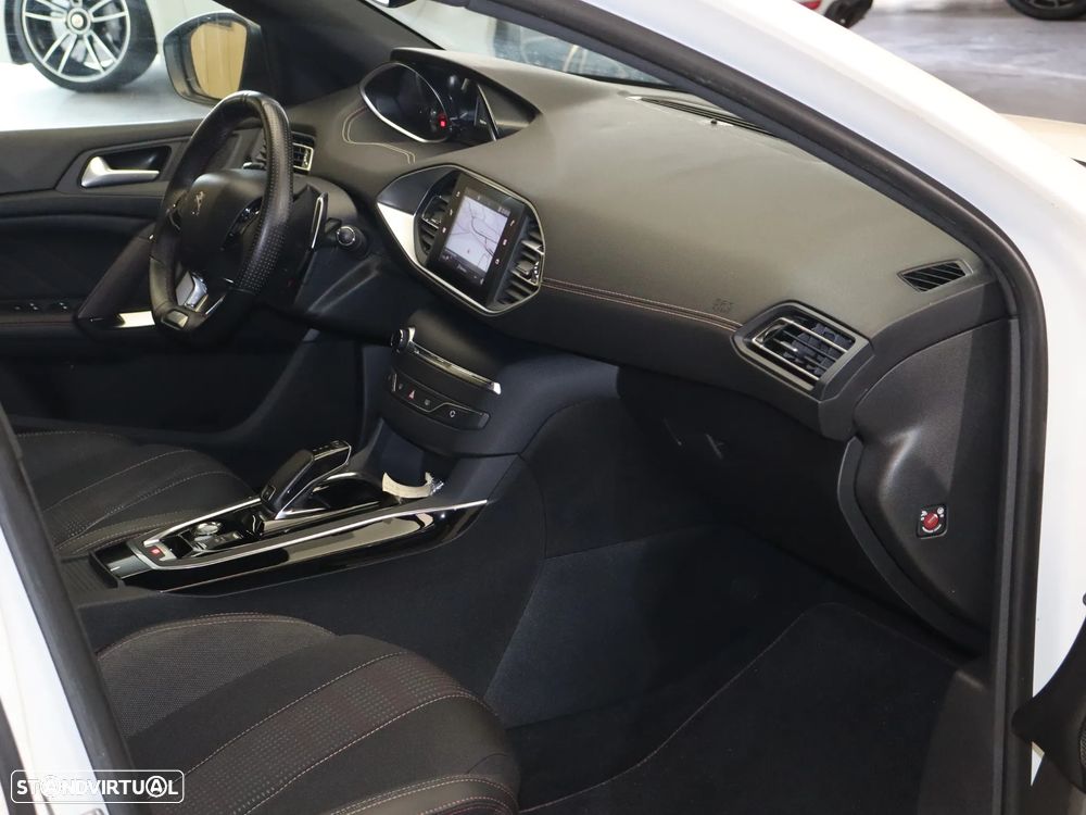Peugeot 308 1.2 PureTech GT Line EAT8 - 15