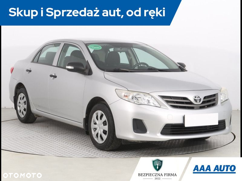 Toyota Corolla - 2