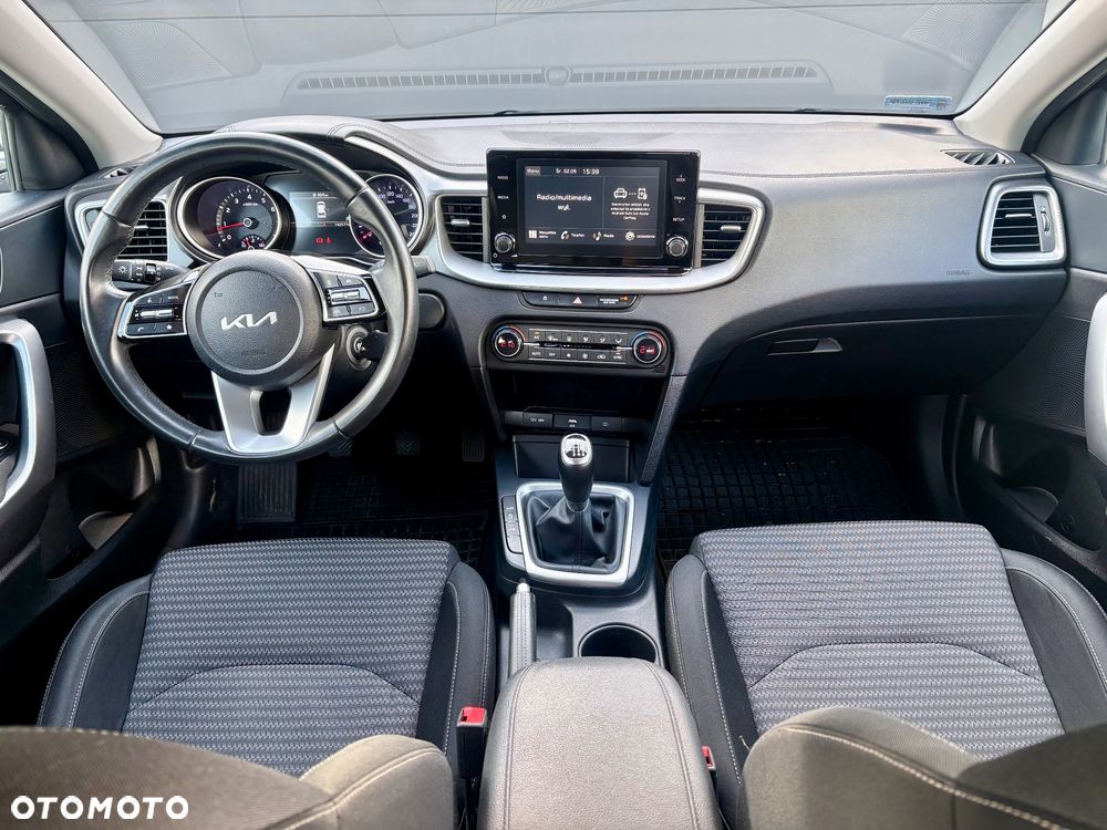Kia Ceed 1.5 T-GDI M - 20