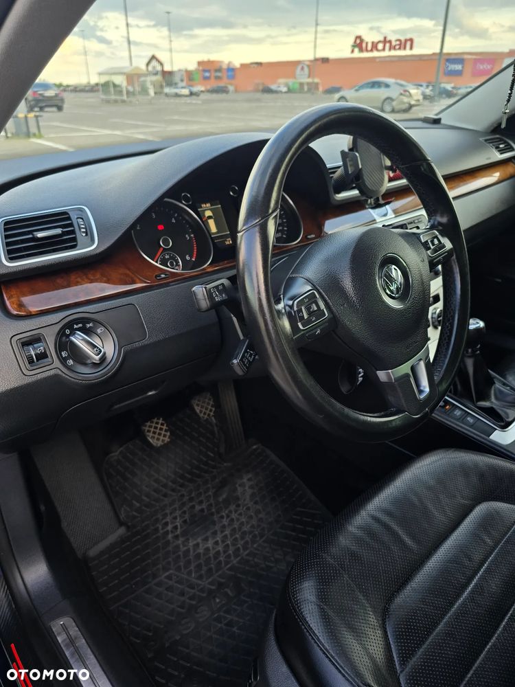 Volkswagen Passat 2.0 TDI 4Mot Highline - 5