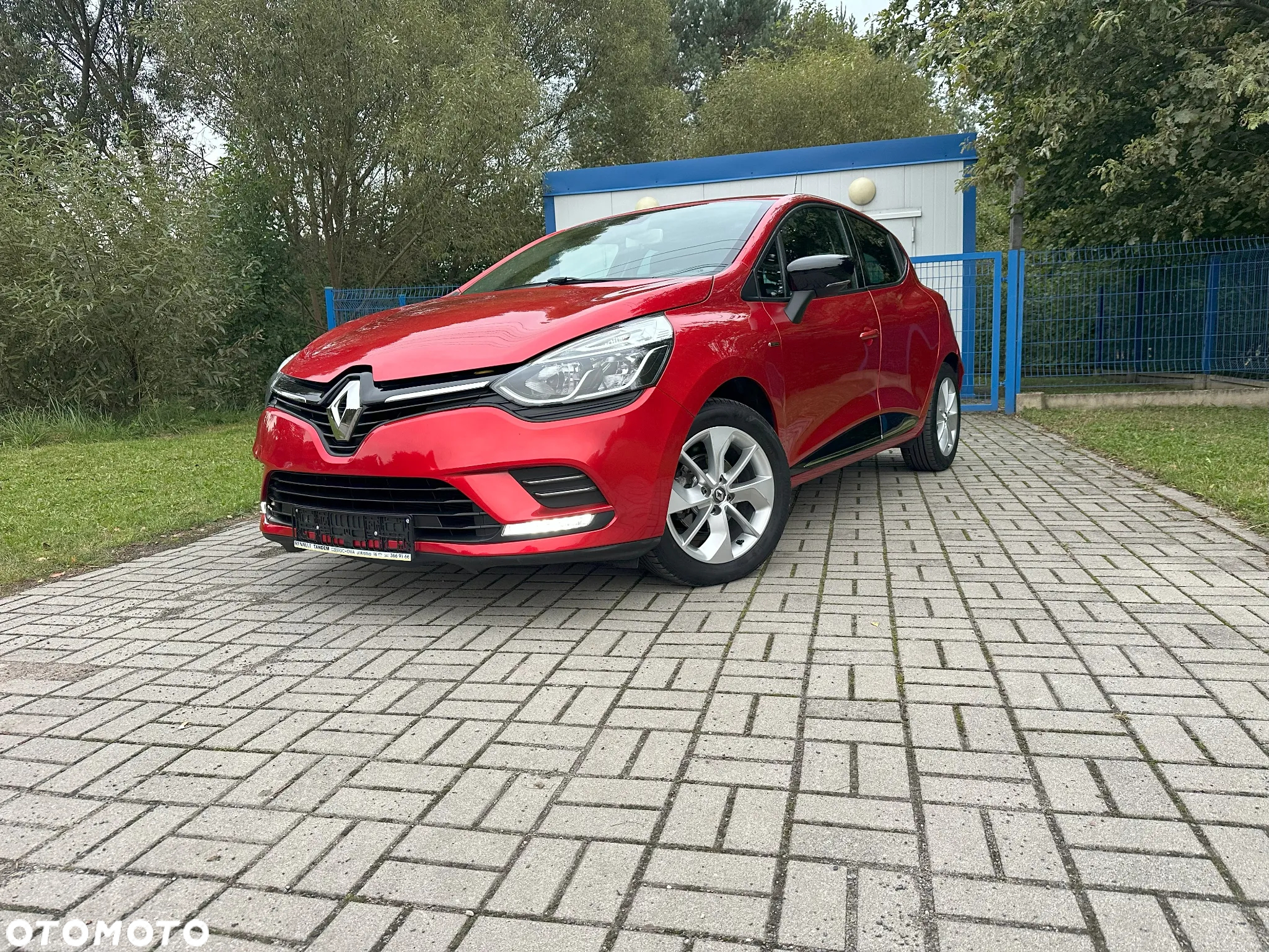 Renault Clio 1.2 16V Limited EU6 - 2