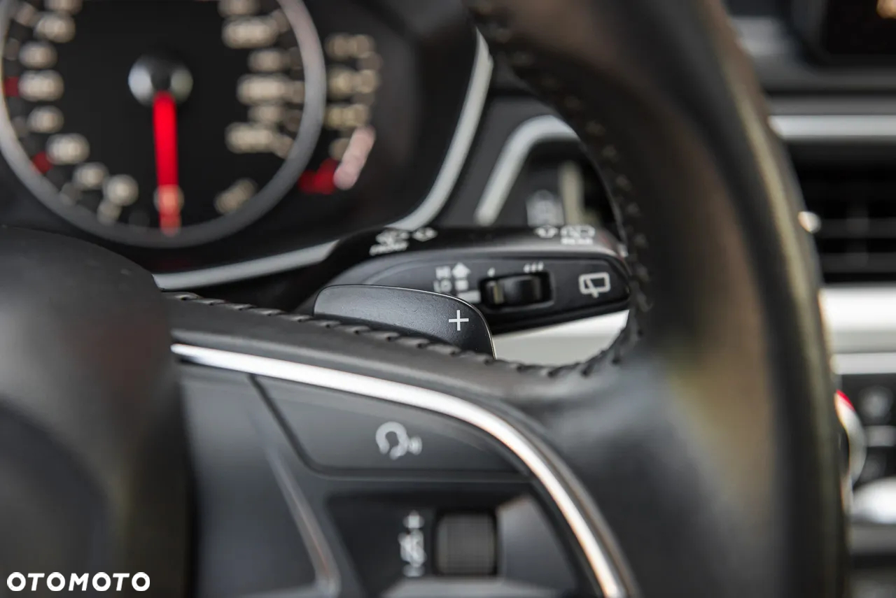 Audi A4 Avant 2.0 TDI ultra S tronic sport - 23