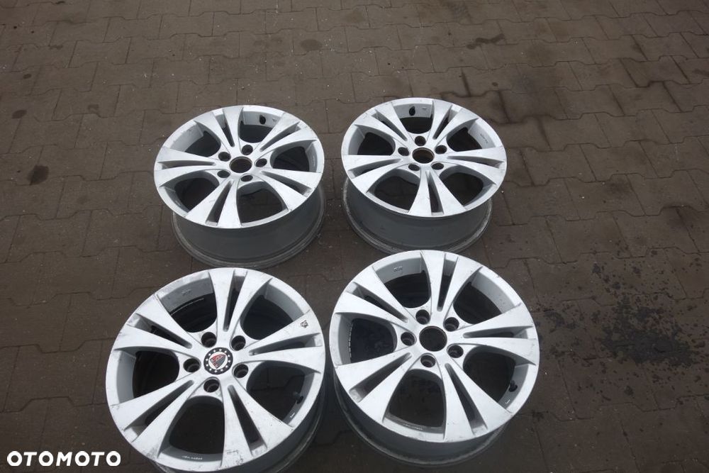 KOMPLET FELG ALUMINIOWYCH 15 - 1
